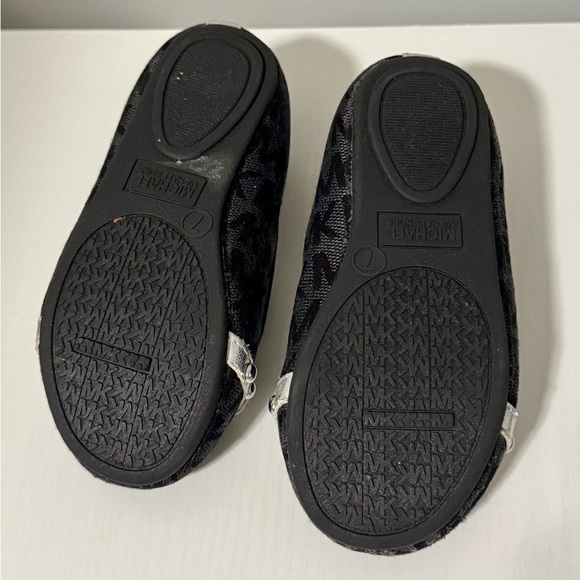 Michael Kors flats w straps, Little girls, baby girls, size 7, black - Picture 5 of 6